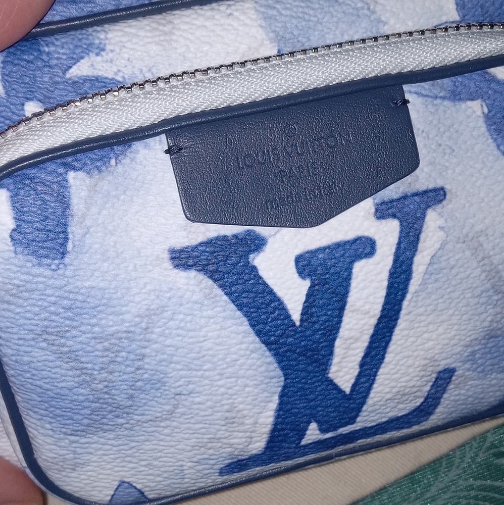 💙🤍 NEW FULL SET Louis Vuitton Outdoor Pouch UNISEX - Picture 10 of 14